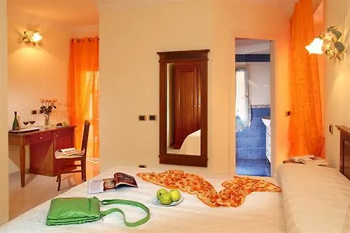 Otel De Monti